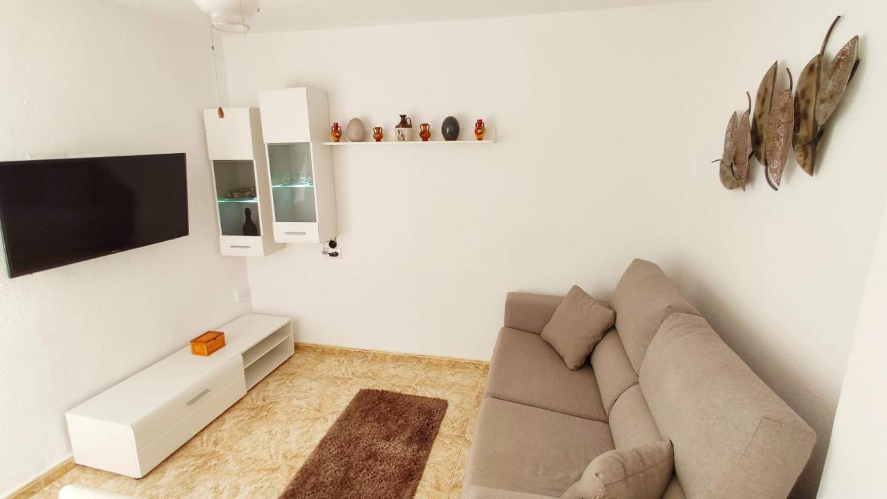 Beautiful Flat With Sea View And Sound Of The Surf Apartment Санта Пола Екстериор снимка
